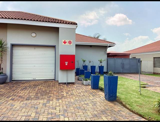 3 BEDROOM HOUSE FOR SALE IN VAALPARK